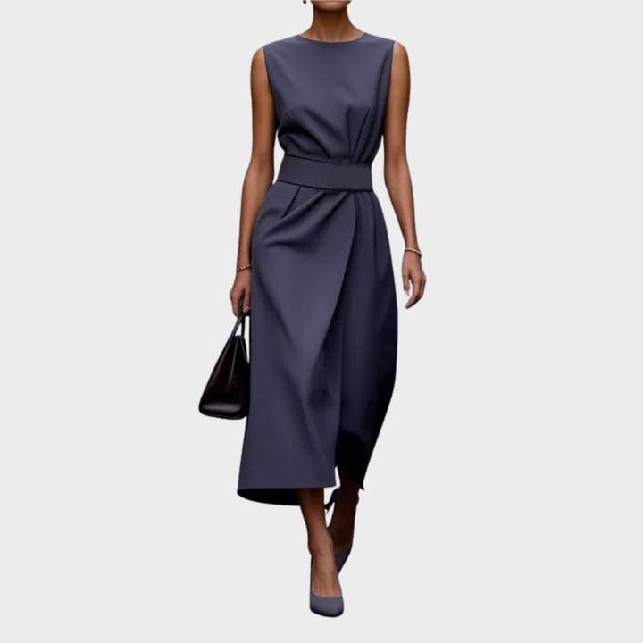 Amelia Ryve | Elegant Round Neck Dress