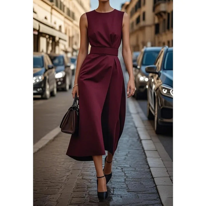 Amelia Ryve | Elegant Round Neck Dress